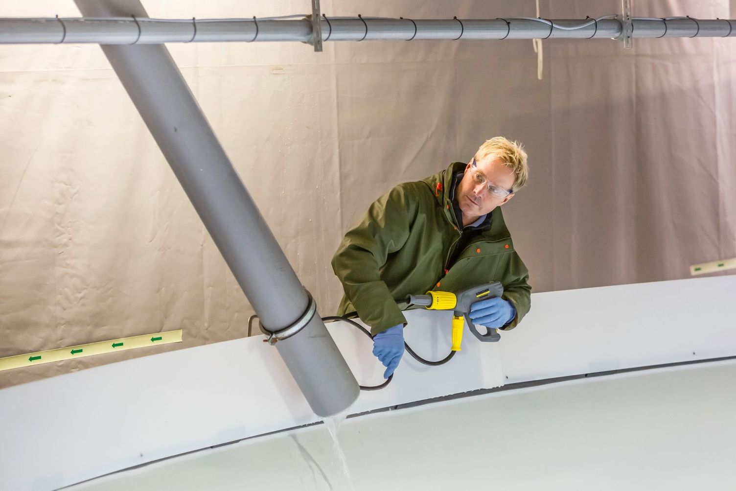 Cleaning inside the pipes Interior cleaning of the pipes