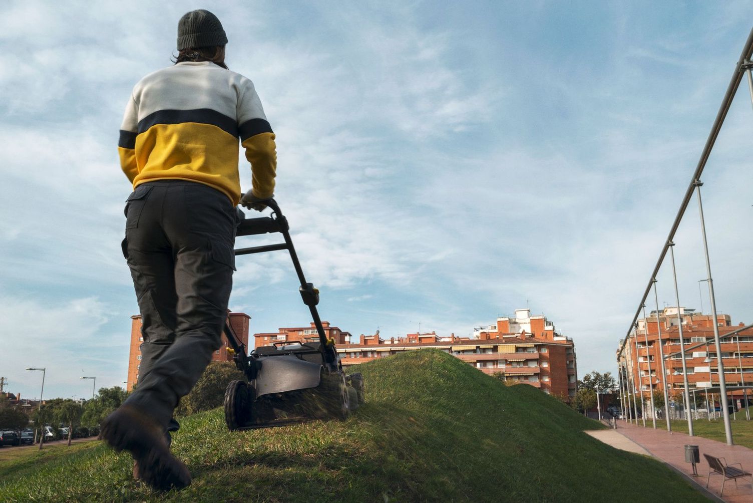 Lawn mowers Lawn mowers