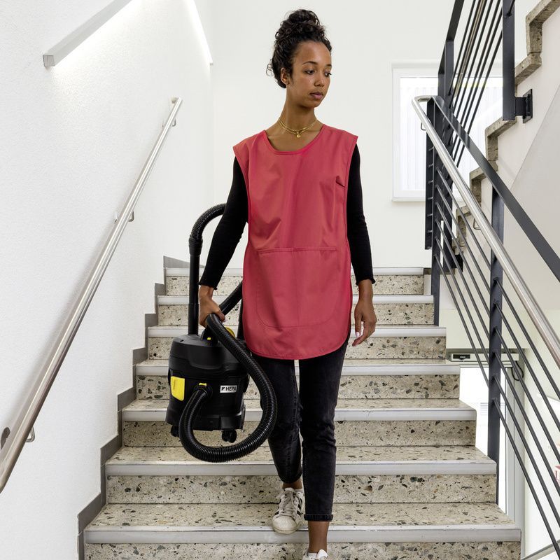 Ergonomic carrying handle 