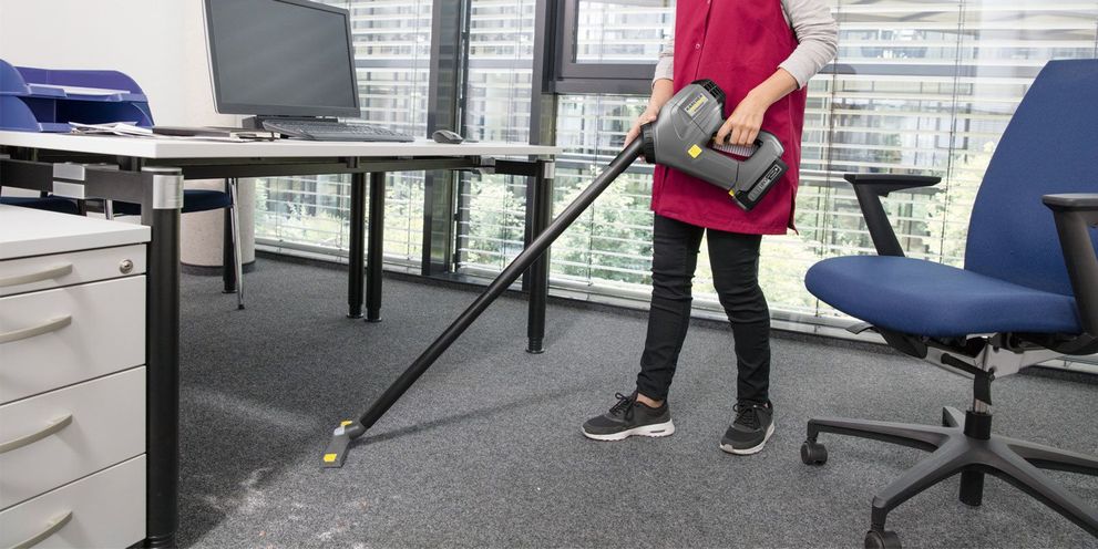 Battery-powered handheld vacuum cleaner HV 1/1 Bp