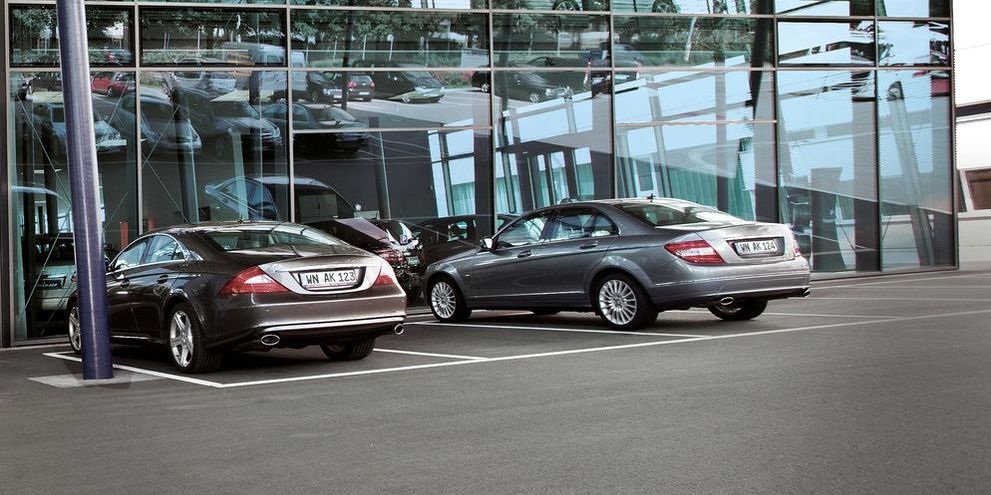 The CW 1 Klean!Fit gantry car wash is perfect for car dealerships The CW 1 Klean!Fit gantry car wash is perfect for car dealerships