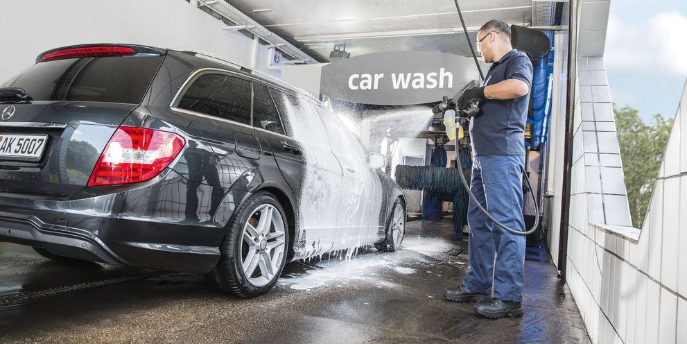 Wash systems and wash bays