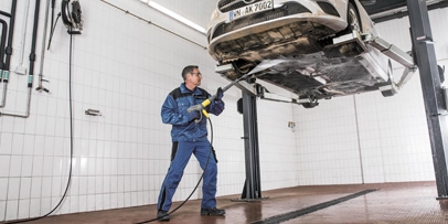 Ergonomic cleaning with Easy Force trigger gun