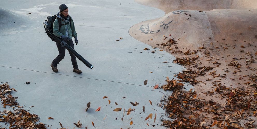 Leaf blowers Leaf blowers