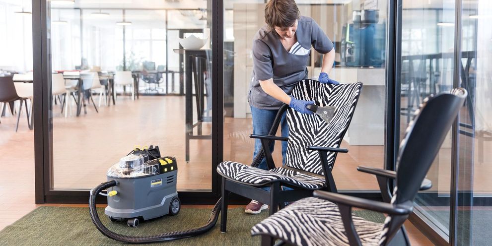 Cleaning of all textiles in public-facing areas with Kärcher Puzzi 9/1 Bp Cleaning of all textiles in public-facing areas with Kärcher Puzzi 9/1 Bp