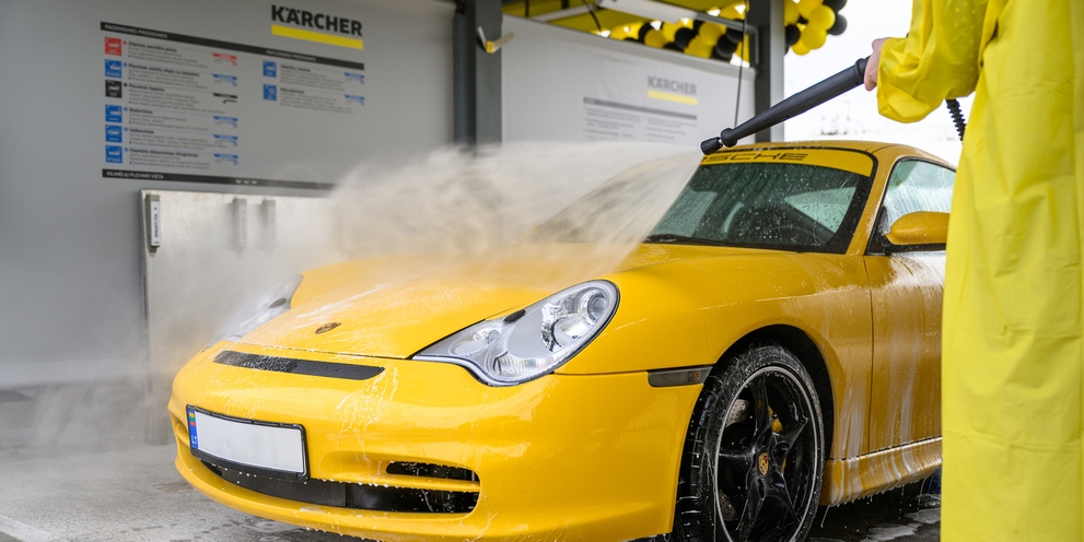 Cost-effectiveness of filling station gantry car washes