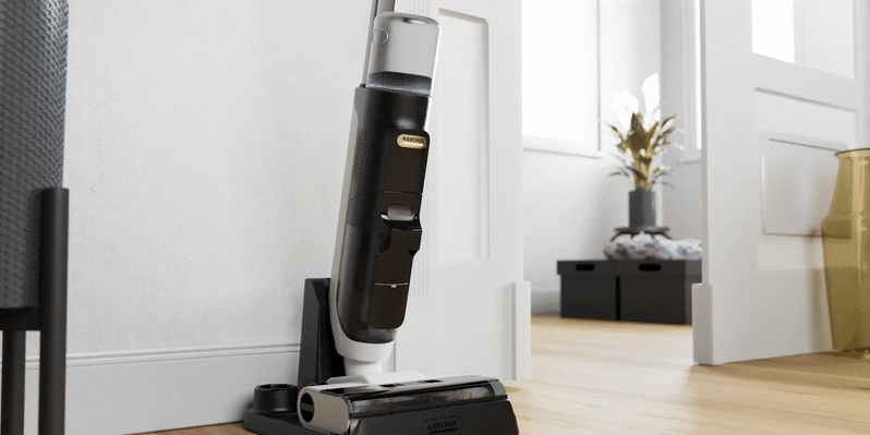 Vacuum mop in charging and cleaning station