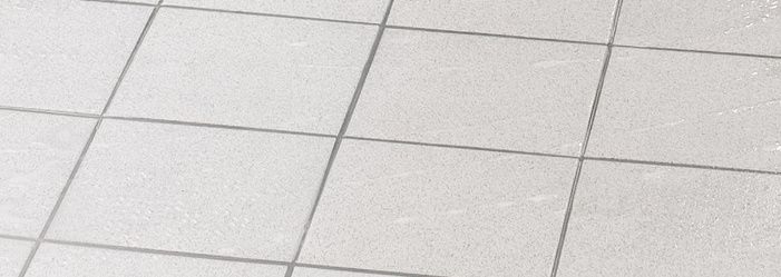 Cleaning fine stoneware tiles with Kärcher equipment
