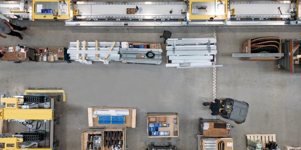 Cleaning production machines & facilities