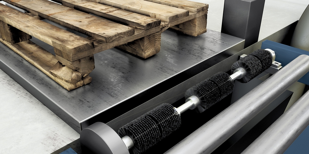 Cleaning pallets