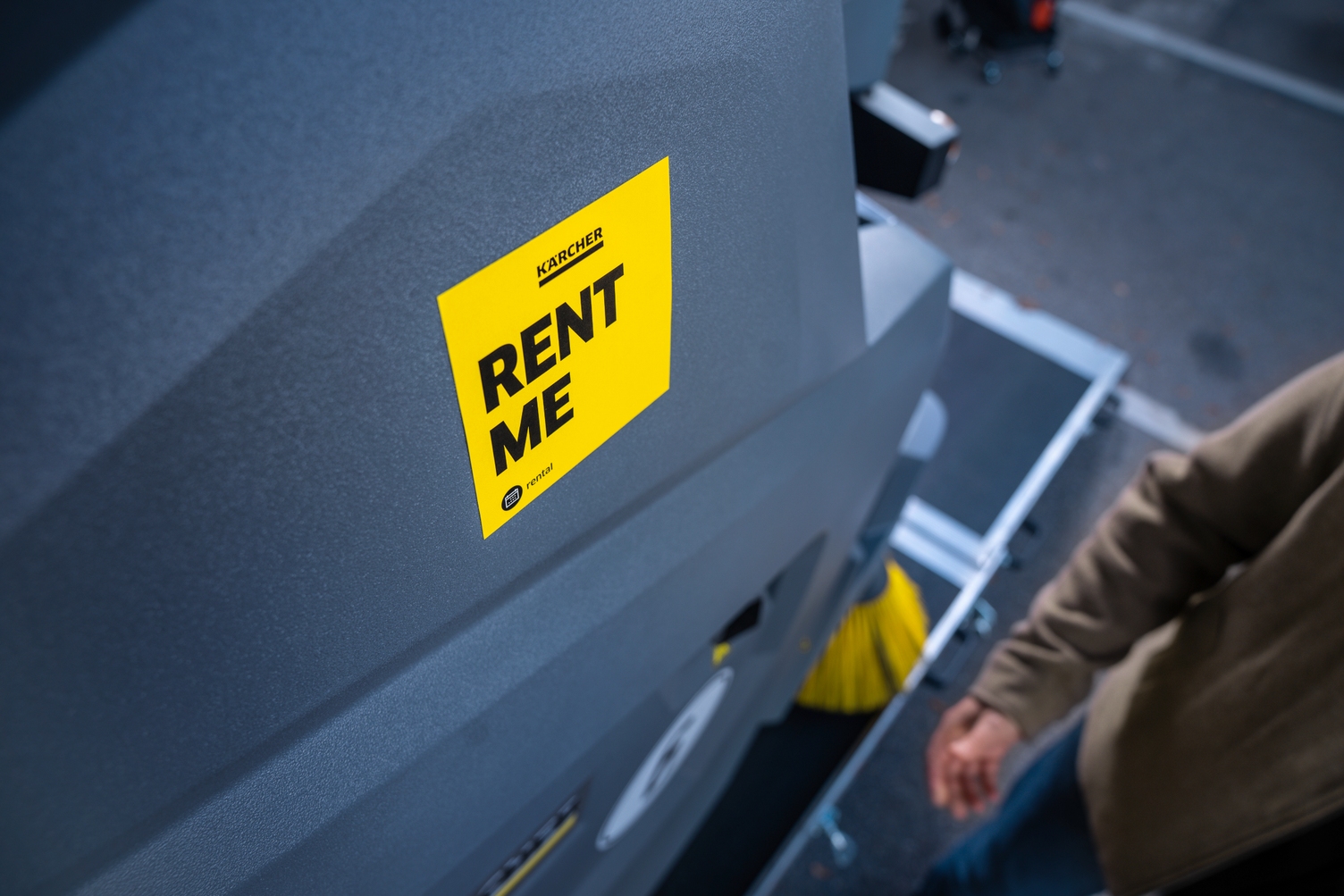 Professional machine met Rent Me sticker