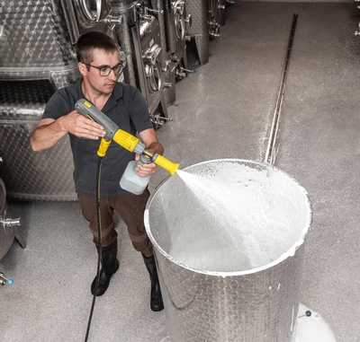 Foam jet is used in a wine cellar