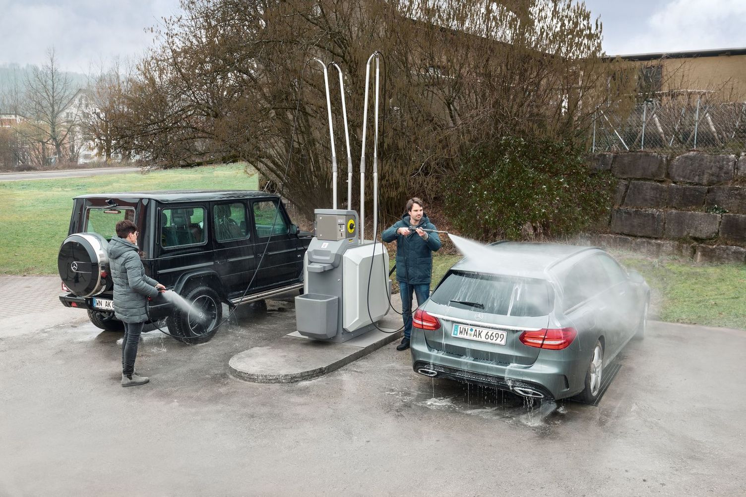 Compact self-service wash systems where space is limited Compact self-service wash systems where space is limited