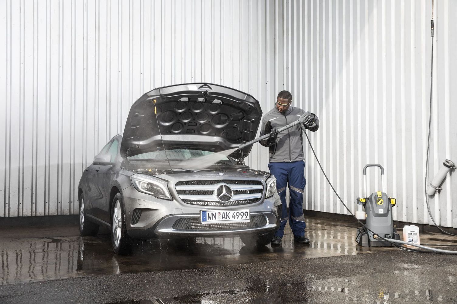 Mobile high-pressure cleaners