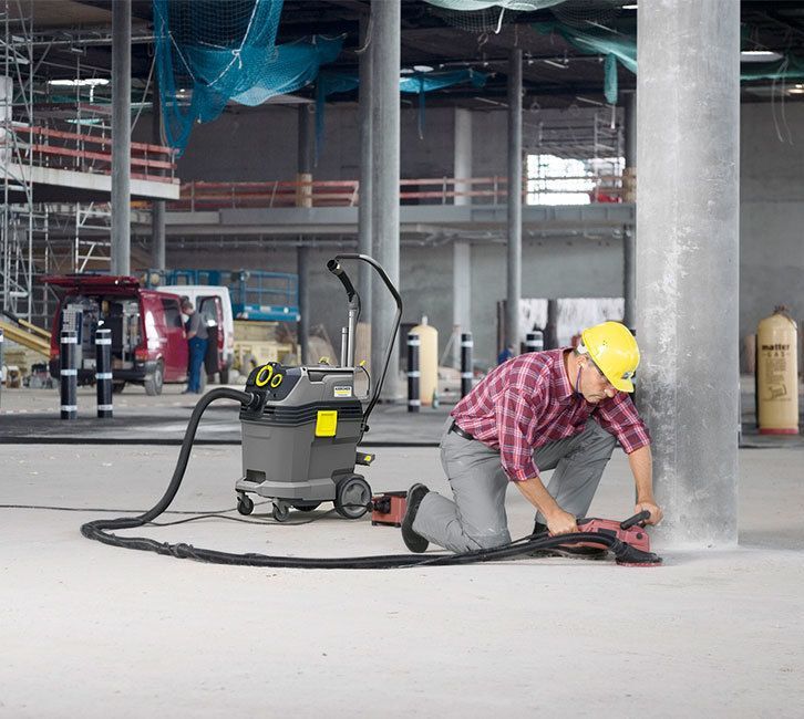 Preventing dust on construction sites using Kärcher wet and dry vacuum cleaners