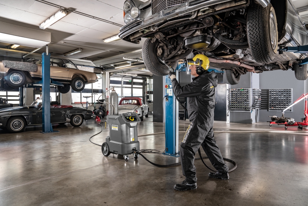 Arbeitsschutz beim Trockeneisstrahlen