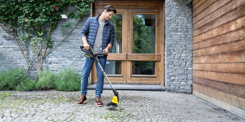 Kärcher: Cleaning pavers