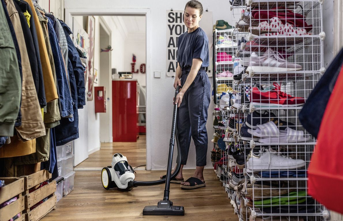 Aspirator fără sac Kärcher 