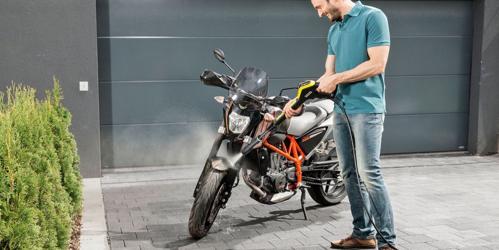 Sfaturi Kärcher: curățarea motocicletei