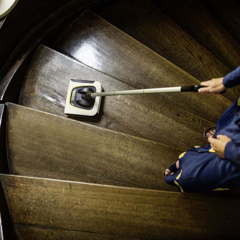 Kärcher cordless electric broom
