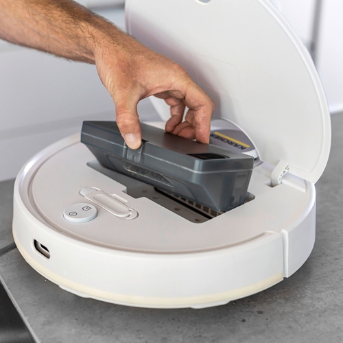 Easy removaable waste container for Robot Vacuum Cleaner