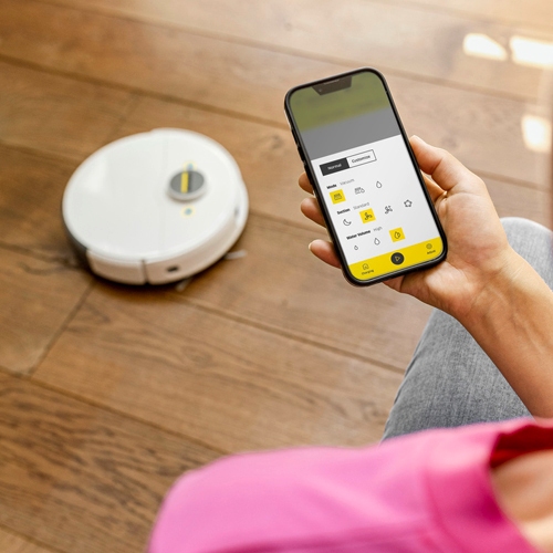 App view on Smartphone of the Home Robots App