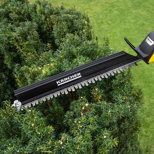 Bigger branches are cut with the sawing function