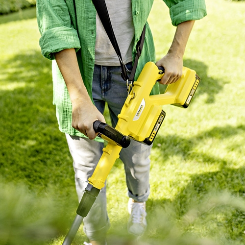 Secure grip while trimming with the rubber handle