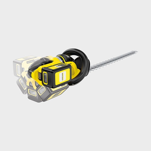 Hedge trimmer with rotatable rear handle