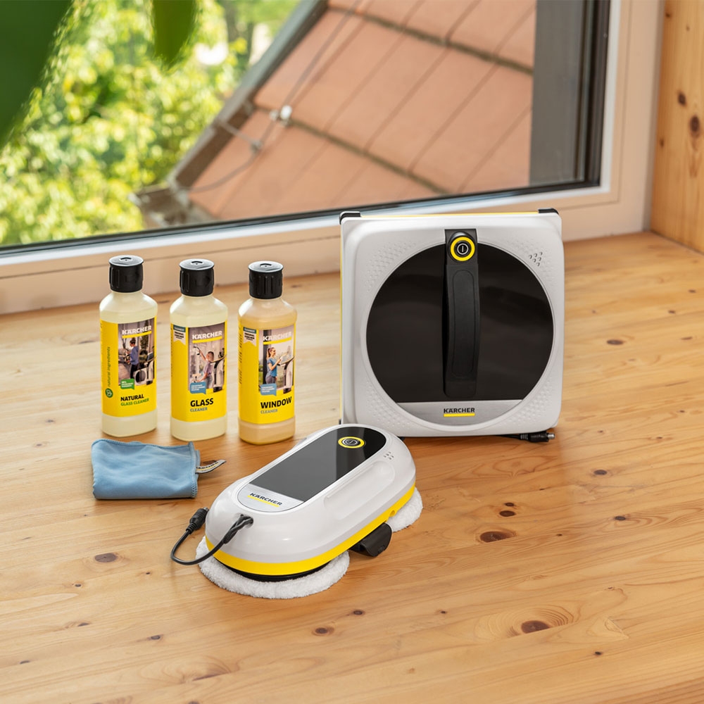 Window cleaning packshot