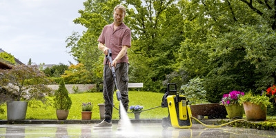 Man with high pressure washer 