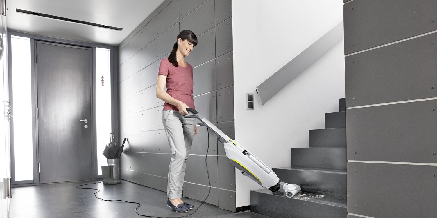 Karcher FC 5 Premium Hard Floor Cleaner Cleans Stairs