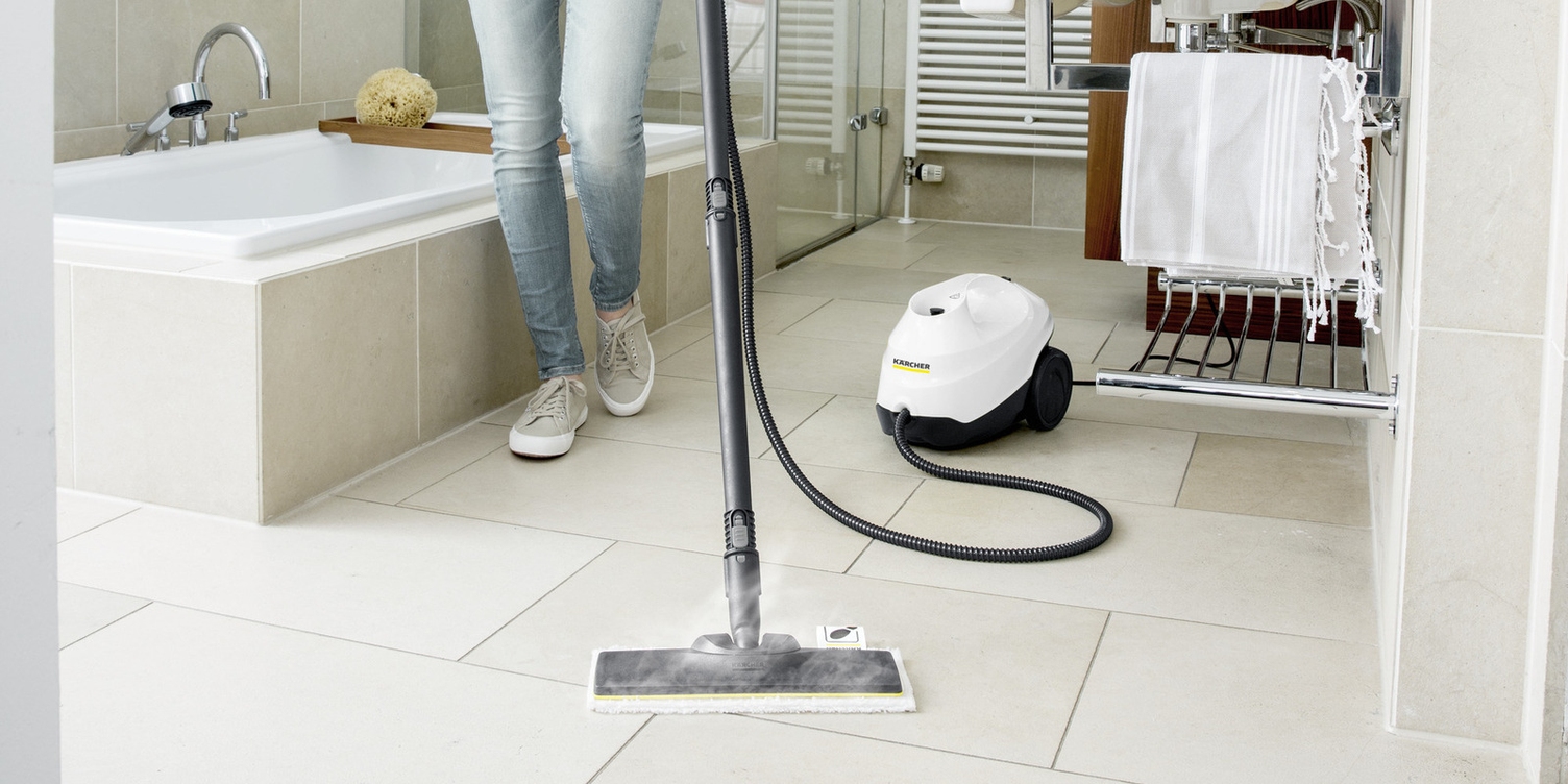 Karcher SC 3 EasyFix Cleans Bathroom Floor