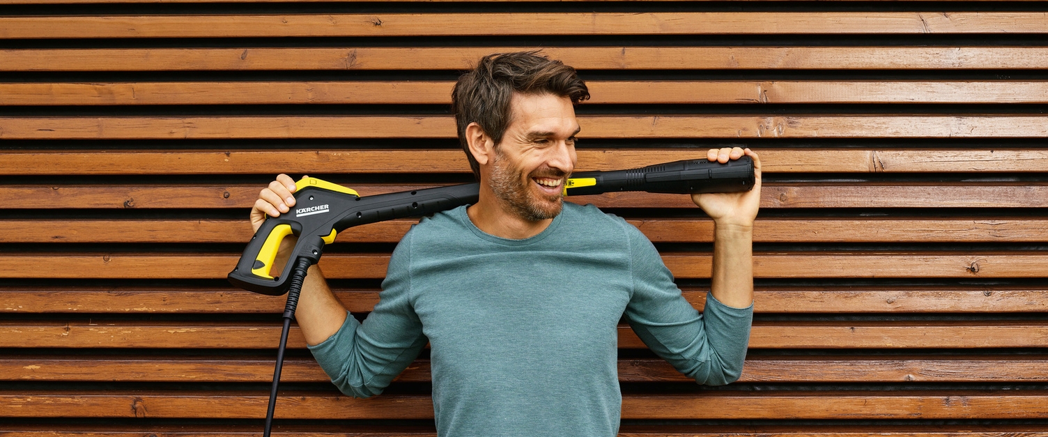 Karcher Smart Control Wooden Wall Lifestyle Image