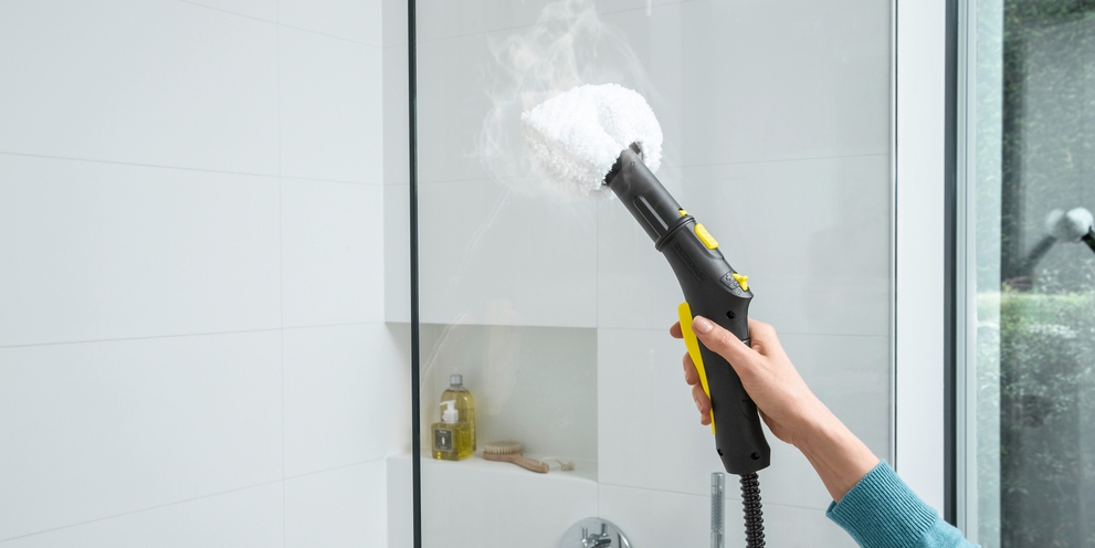Karcher SC 3 EasyFix Steam Cleaner Cleans Glass and Mirrors Karcher SC 3 EasyFix Steam Cleaner Cleans Glass and Mirrors