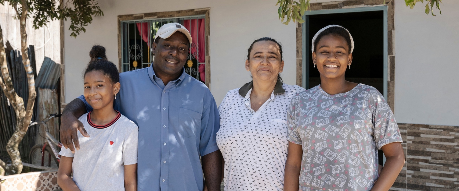 The Palacios family Photo shows Alfredo Palacios, his wife and their two teenage daughters.