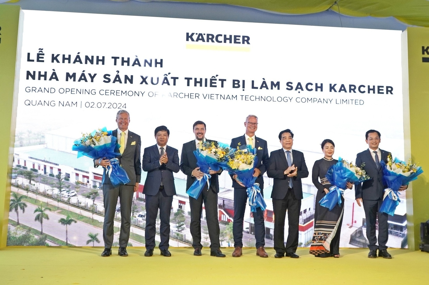 nên mua máy hút bụi loại nào
