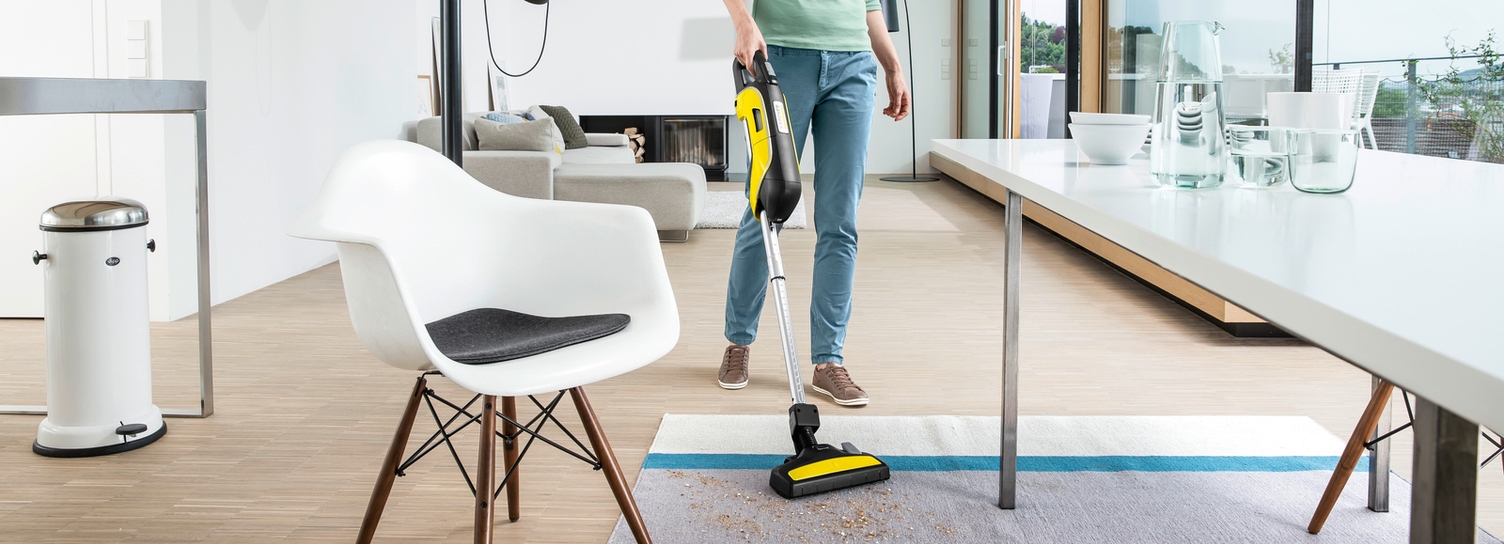 Hút bụi với thiết bị Karcher
