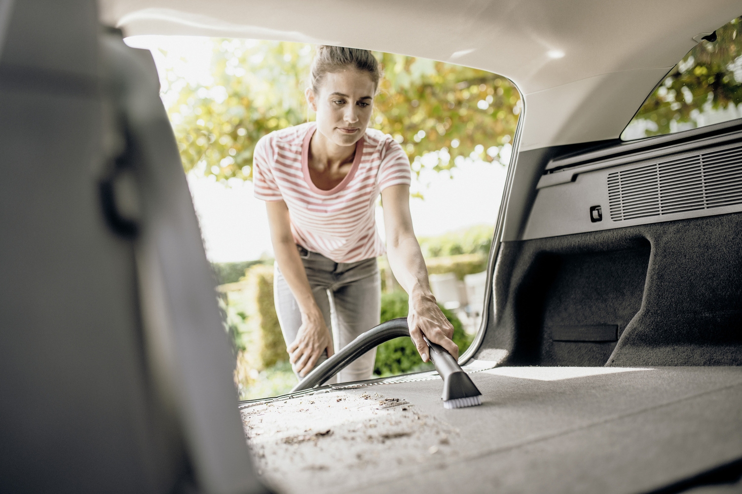 WD 3 V Car có thể hút bụi ở mọi nơi