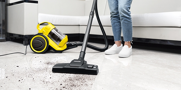 Bagless vacuum cleaner