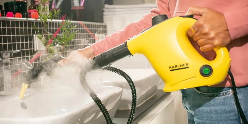 Làm sạch bồn rửa mặt bằng máy làm sạch bằng hơi nước Làm sạch bồn rửa mặt bằng máy làm sạch bằng hơi nước