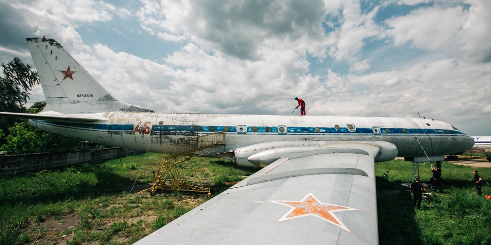 Kärcher cleans the jet aeroplane in Monino, Russia