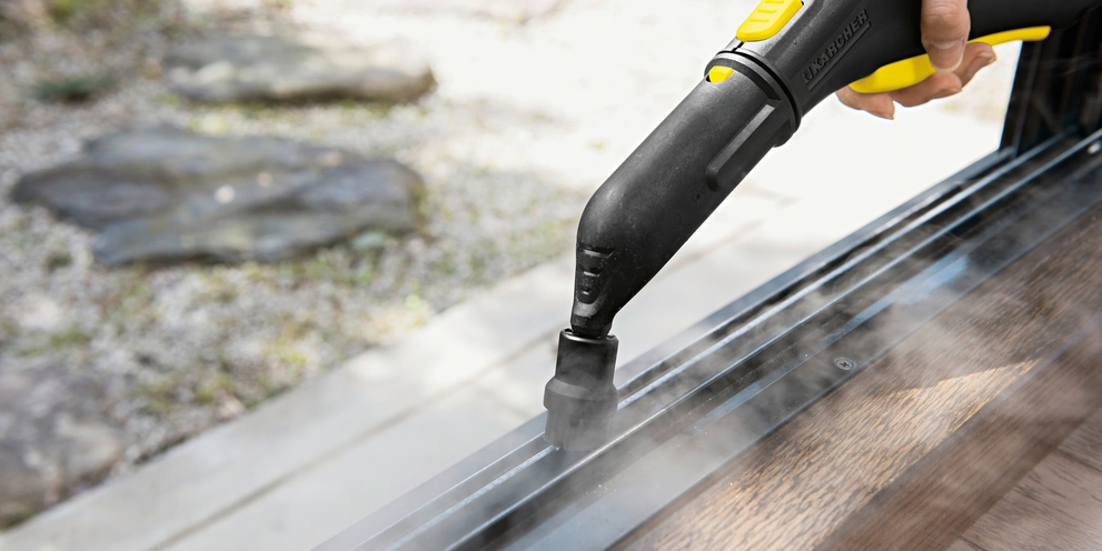 SC_1_4_JP_steam_roundbr_yellow_app_02_CI15_300 dpi (jpg).jpg SC_1_4_JP_steam_roundbr_yellow_app_02_CI15_300 dpi (jpg).jpg