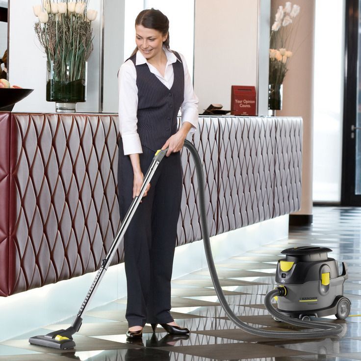 Dry Vacuum Cleaner